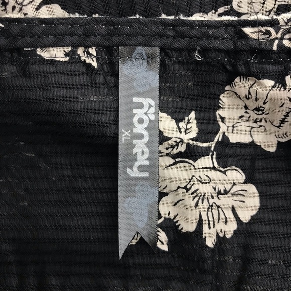 Honey Black White Floral Lace Trim Short Sleeve Blouse Size XL - Picture 5 of 7